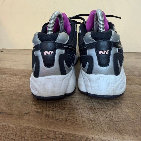 Nike Compete Running Shoes Sneakers Black Silver pink Womens Size 8.5 - Picture 2 of 7